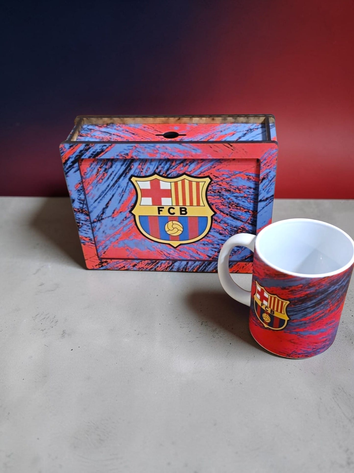 Pack hucha FC Barcelona más taza futbol personalizado