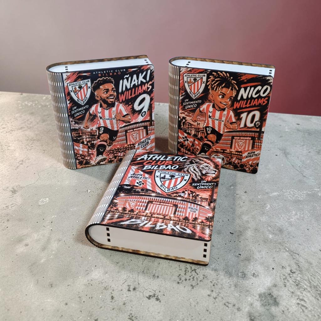 Caja de Madera en Forma de Libro Personalizada con Jugador de Fútbol