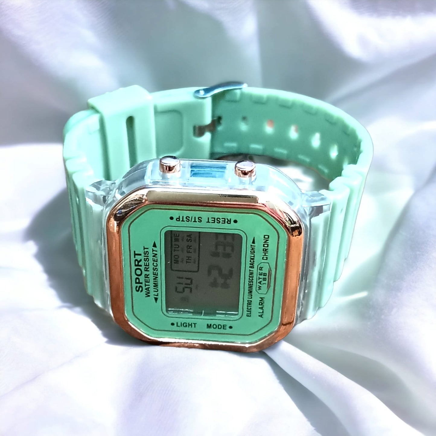 "Brilla con Estilo: Reloj Deportivo de Mujer Luminoso y Resistente al Agua"