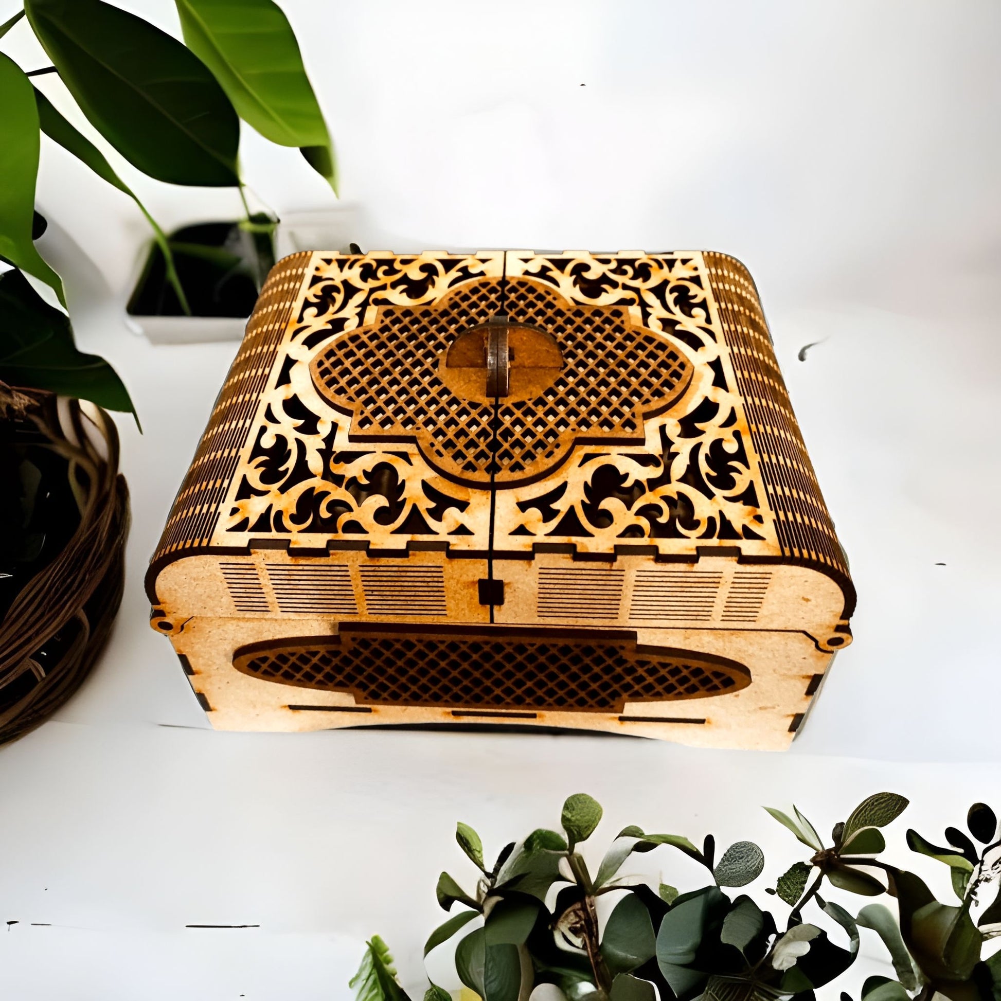Caja de madera con asas y adornos pintados en nogal para costura o jo –  fusoregalos